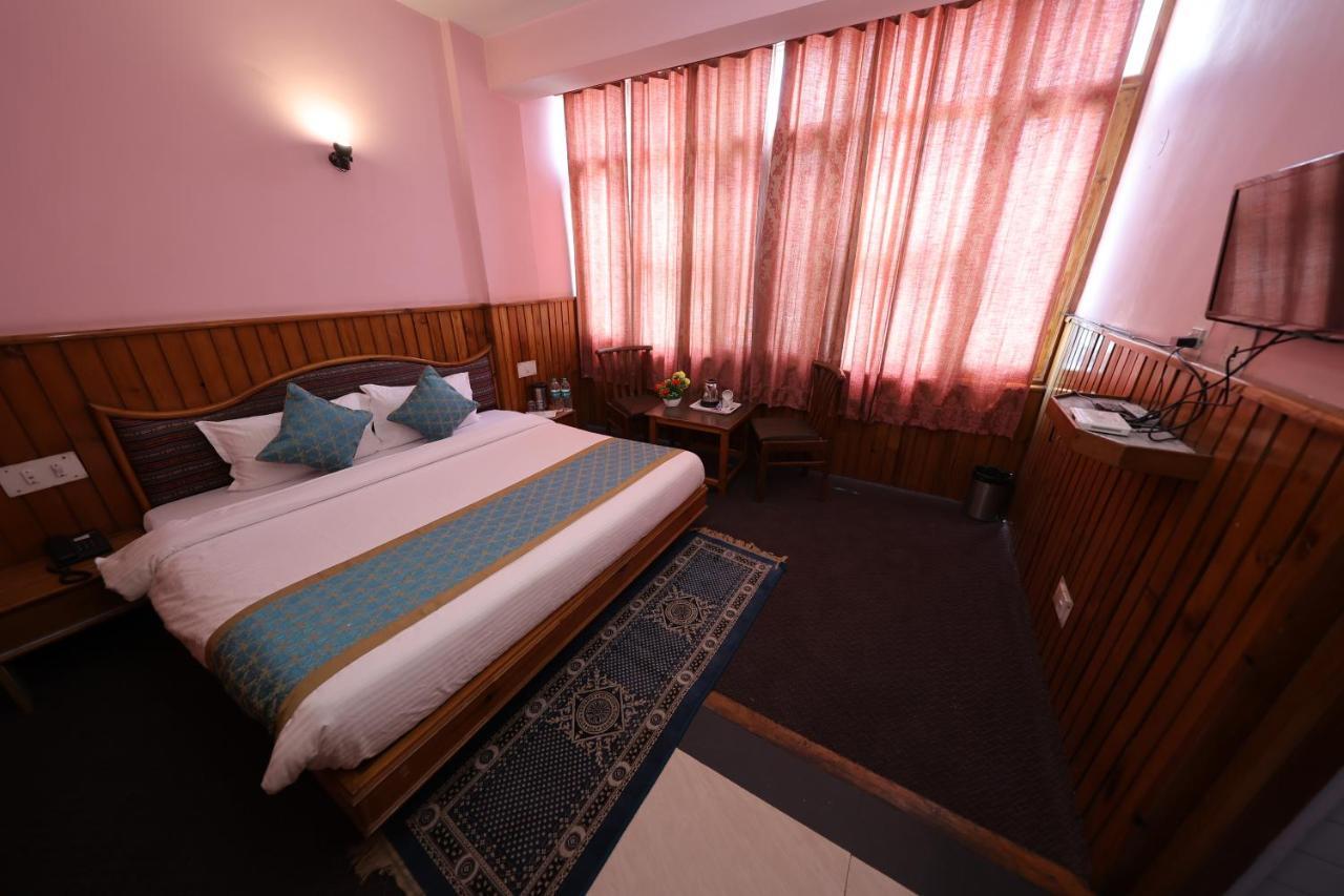 Hotel Yak Manali  Luaran gambar